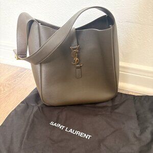 SAINT LAURENT OLIVE AND GOLD BUCKET BAG